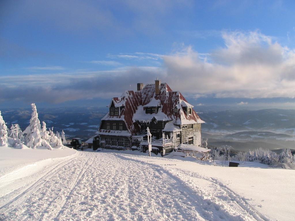 Hotel Radegast Dolni Becva Exterior photo